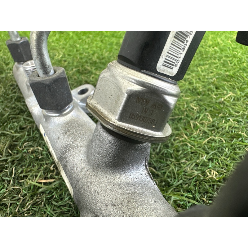 Топливная рампа (топливная система) AUDI Q7 4L 2011 3.0 CATA 059130089AM