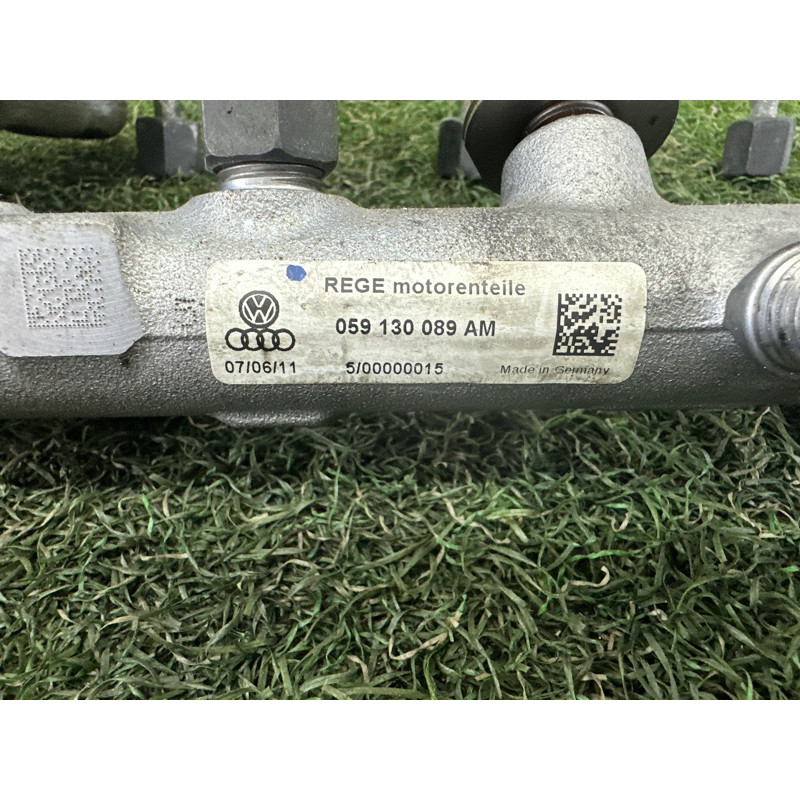 Топливная рампа (топливная система) AUDI Q7 4L 2011 3.0 CATA 059130089AM