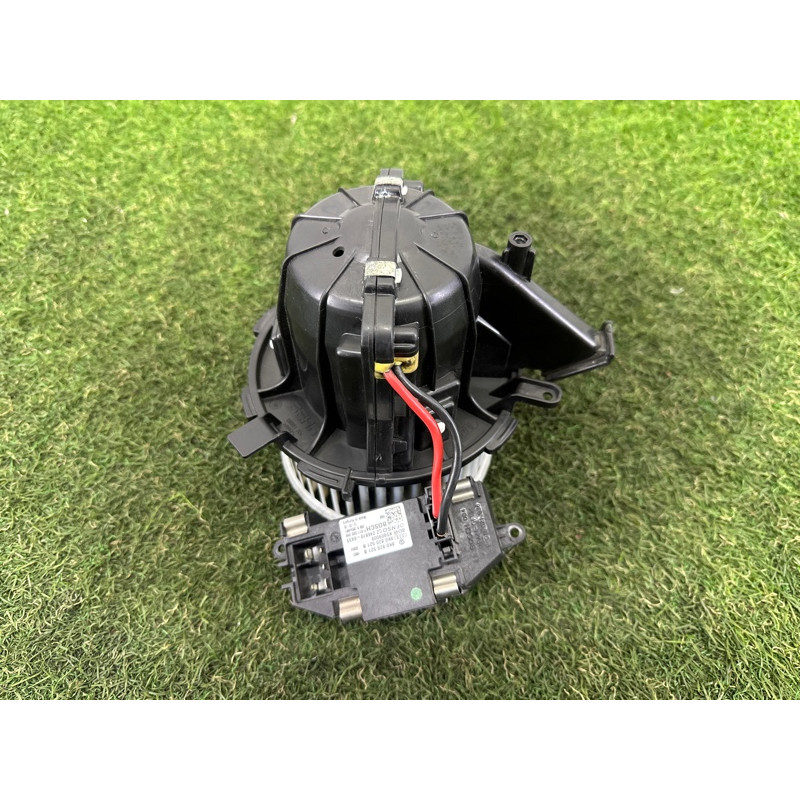 Мотор печки (отопление и кондиционирование) AUDI Q5 8R 2012 2.0 CAEB 8K1820021C