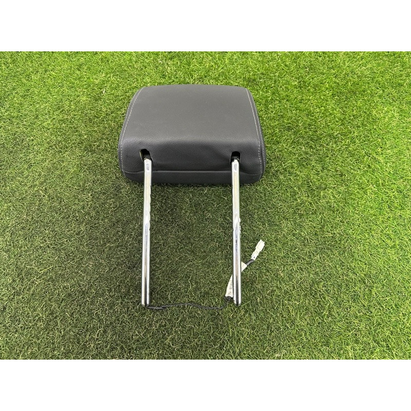 Підголівник (салон) BMW X3 F25 2013 3.0 N55B30 52107255866