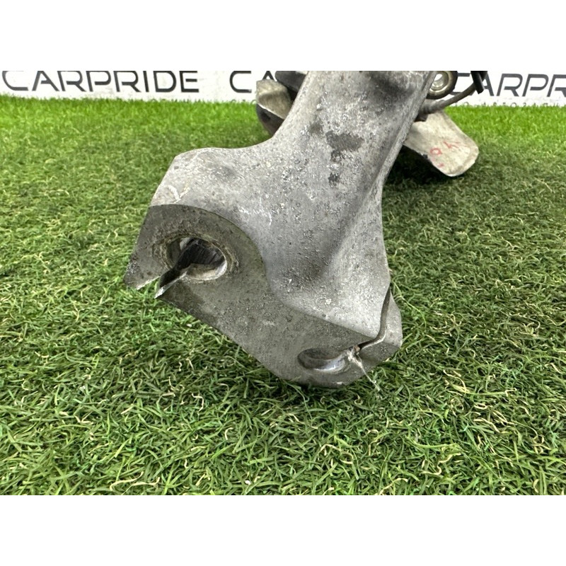 Поворотный кулак (подвеска) AUDI Q5 8R 2010 3.2 CALB 8K0407254AB