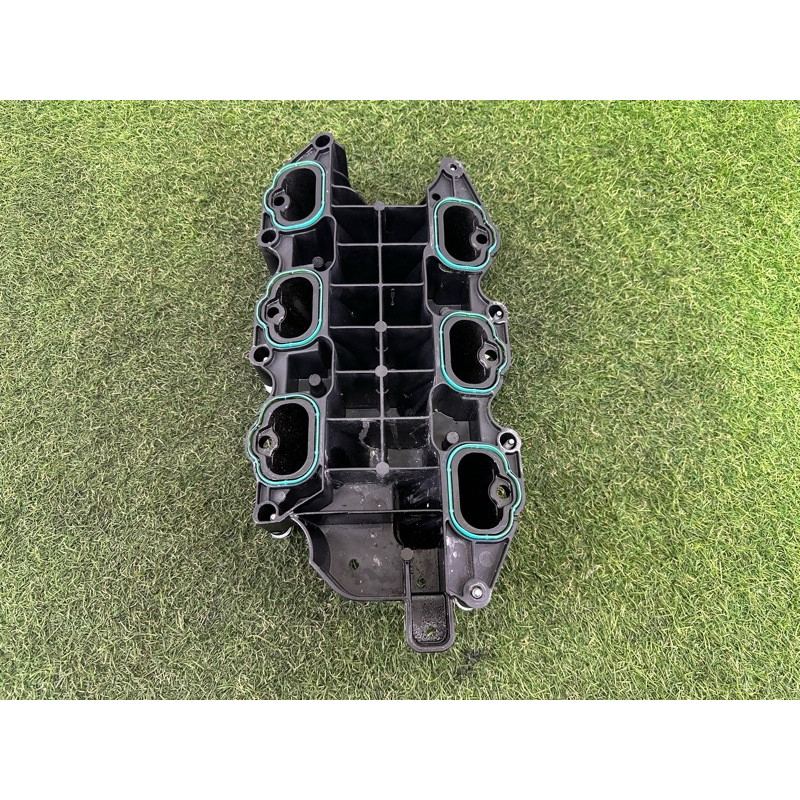 Впускний колектор (подача палива) Jeep Grand Cherokee WK2 2020 3.6 5281803AA