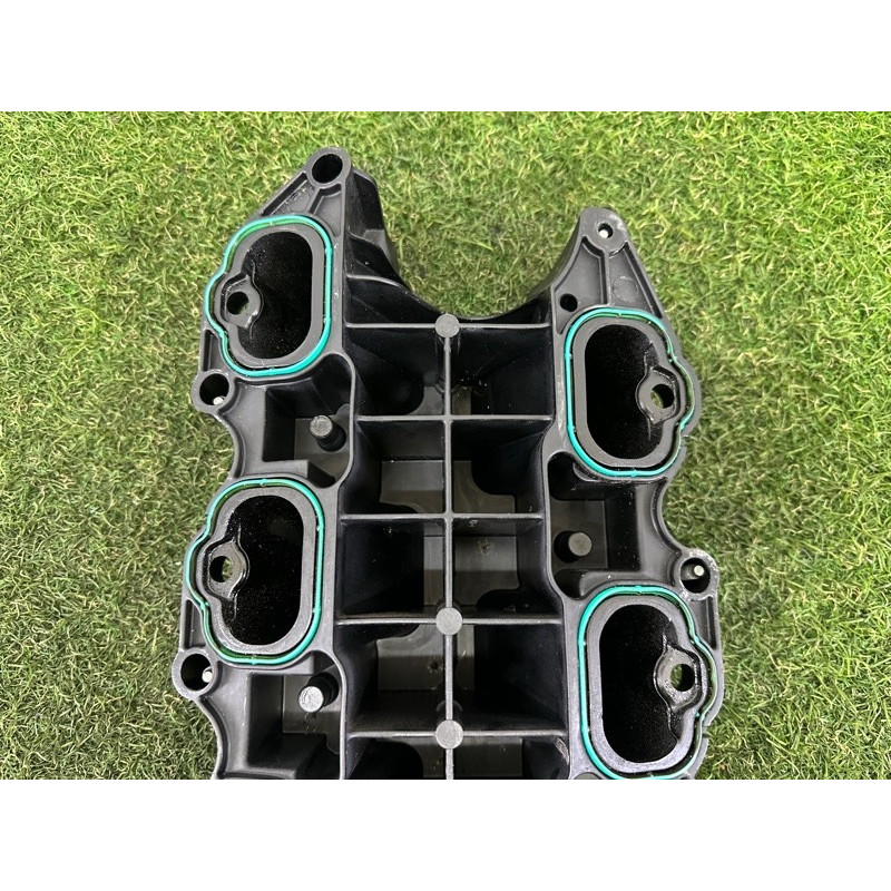 Впускний колектор (подача палива) Jeep Grand Cherokee WK2 2020 3.6 5281803AA