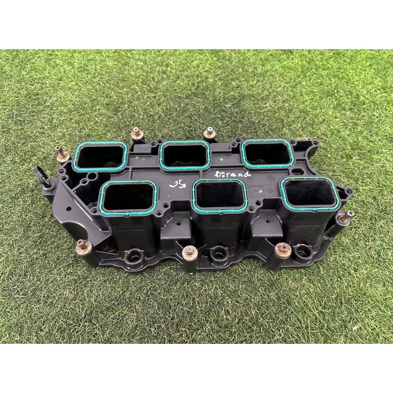 Коллектор впускной (впускная система) Jeep Grand Cherokee WK2 2017 5281803AA