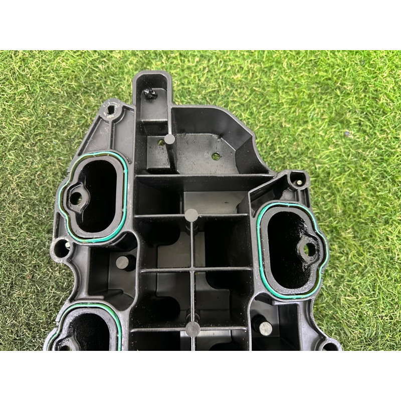 Коллектор впускной (впускная система) Jeep Grand Cherokee WK2 2017 5281803AA