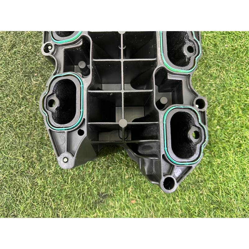 Коллектор впускной (впускная система) Jeep Grand Cherokee WK2 2017 5281803AA