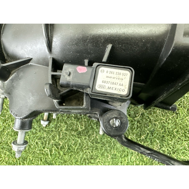 Коллектор впускной (впускная система) Jeep Grand Cherokee WK2 2020 3.6 4861970AF