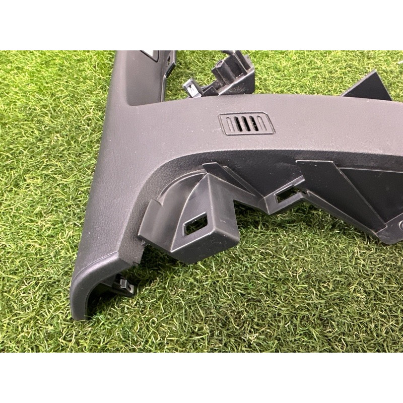 Накладка торпеды (салон) Nissan Rogue T33 2021 2.5 PR25DD 681046RR0A