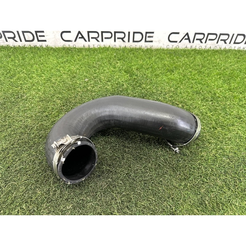 Патрубок интеркулера (двигатель и элементы) Volkswagen Touareg NF 2012 3.0 TDI 7P0145972A