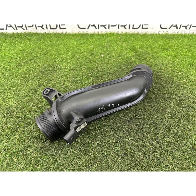 Патрубок интеркулера (двигатель и элементы) Volkswagen Touareg NF 2012 3.0 TDI 7P0145770