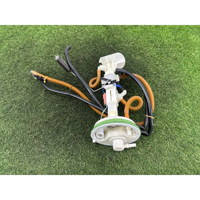 Датчик уровня топлива (электрика / датчики) BMW X5 E70 2013-2015 3.0 16117212587