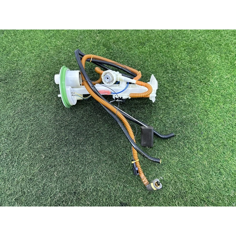 Датчик уровня топлива (электрика / датчики) BMW X5 E70 2013-2015 3.0 16117212587