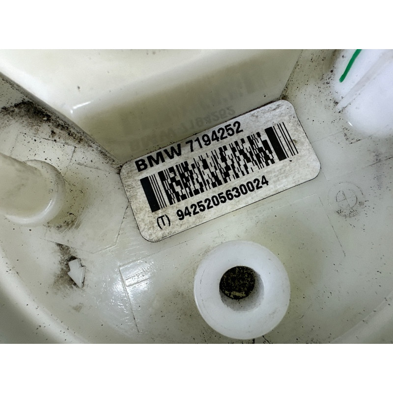 Датчик уровня топлива (электрика / датчики) BMW X5 E70 2013-2015 3.0 16117212587