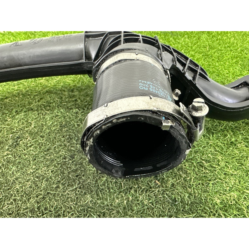 Патрубок интеркулера (двигатель и элементы) Volkswagen Touareg NF 2012 3.0 TDI 7P0145792