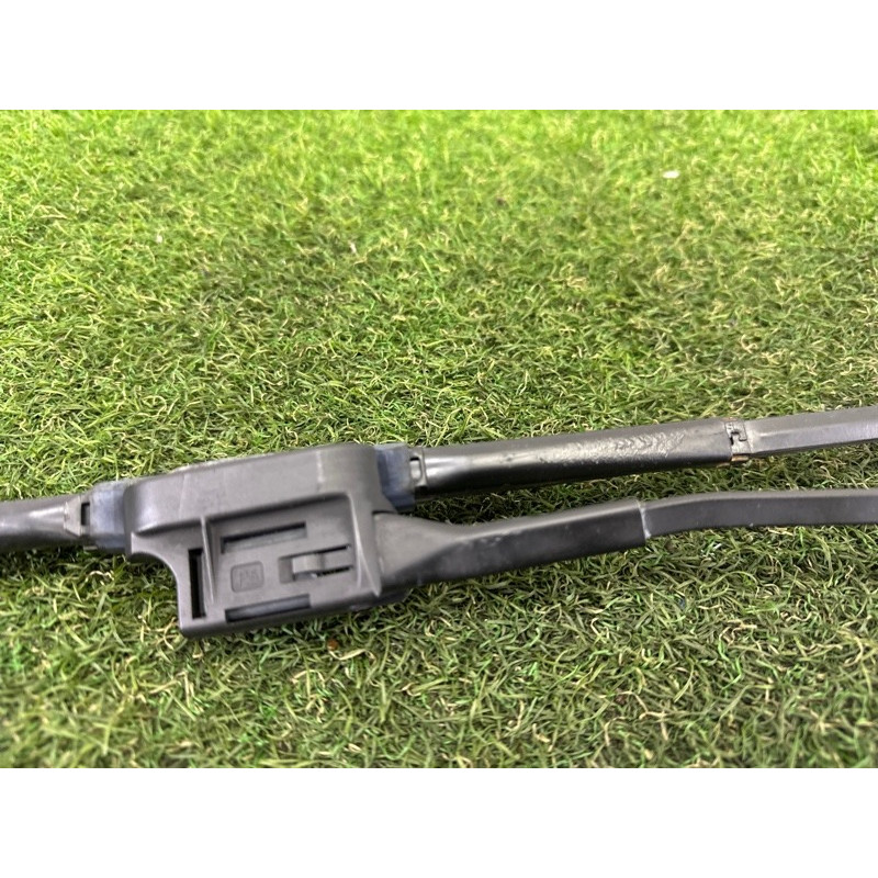 Поводок дворника (кузов и элементы) AUDI Q5 8R 2010 3.2 CALB 8R1955407B1P9
