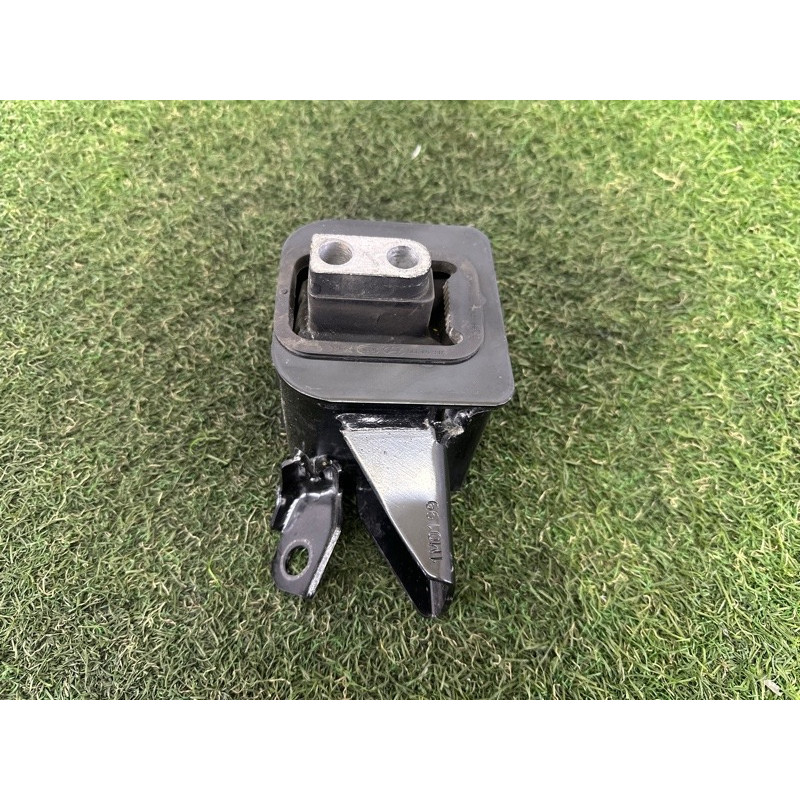 Подушка двигуна (двигатель и элементы) KIA Soul 3 2022 2.0 21830M6350