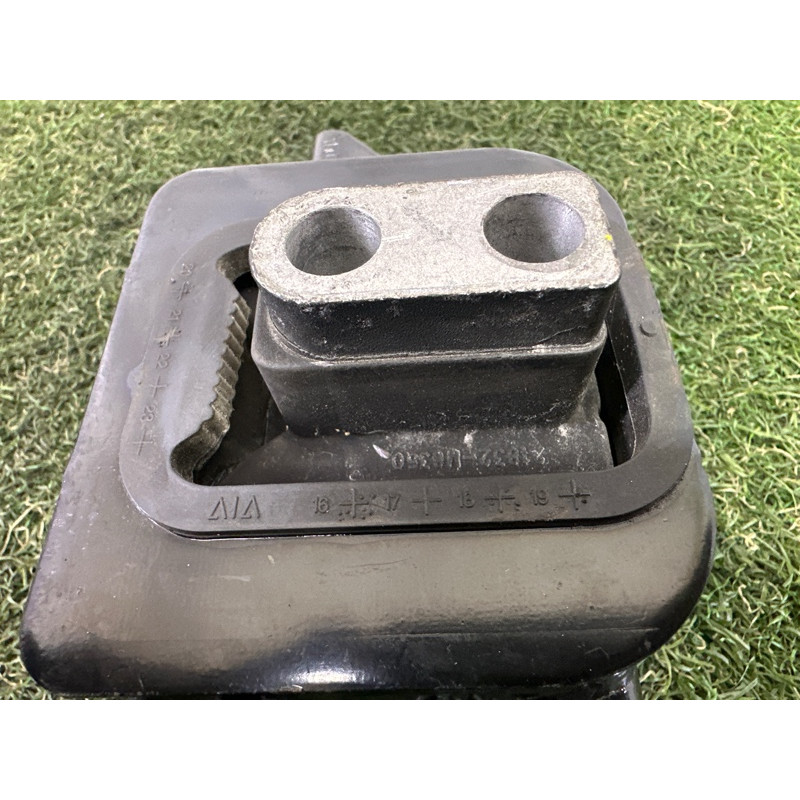 Подушка двигуна (двигатель и элементы) KIA Soul 3 2022 2.0 21830M6350