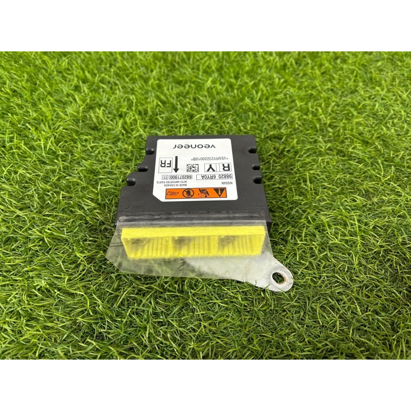 Блок управління airbag (airbag/безопасность) Nissan Rogue T33 2023 1.5 KR15DDT 988206RY9A