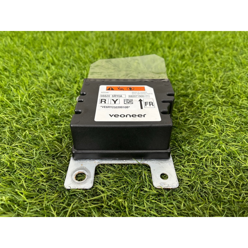 Блок управління airbag (airbag/безопасность) Nissan Rogue T33 2023 1.5 KR15DDT 988206RY9A