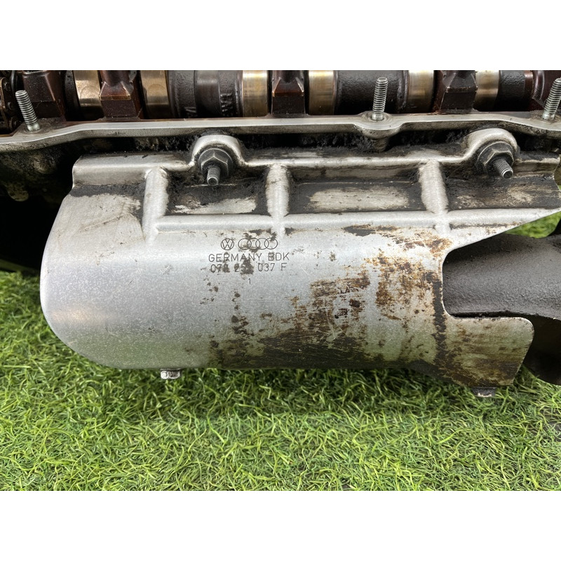 Головка блока цилиндров (двигатель и элементы) AUDI A4 B6 2.4BDV 078103379