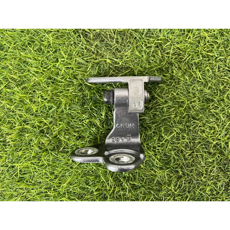 Петля двери (кузов и элементы) Nissan Rogue T33 2023 1.5 KR15DDT 824006RR0A