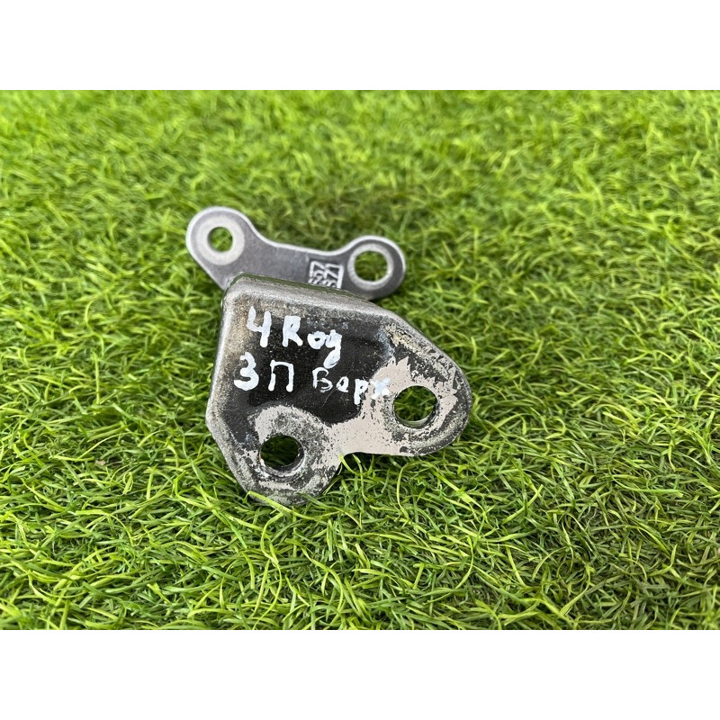 Петля двери (кузов и элементы) Nissan Rogue T33 2023 1.5 KR15DDT 824006RR0A