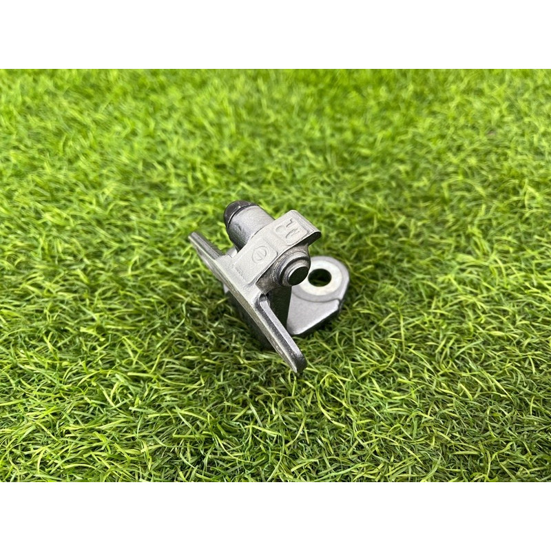 Петля двери (кузов и элементы) Nissan Rogue T33 2023 1.5 KR15DDT 824016RR0A