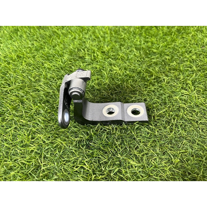 Петля двери (кузов и элементы) Nissan Rogue T33 2023 1.5 KR15DDT 824206RR0A