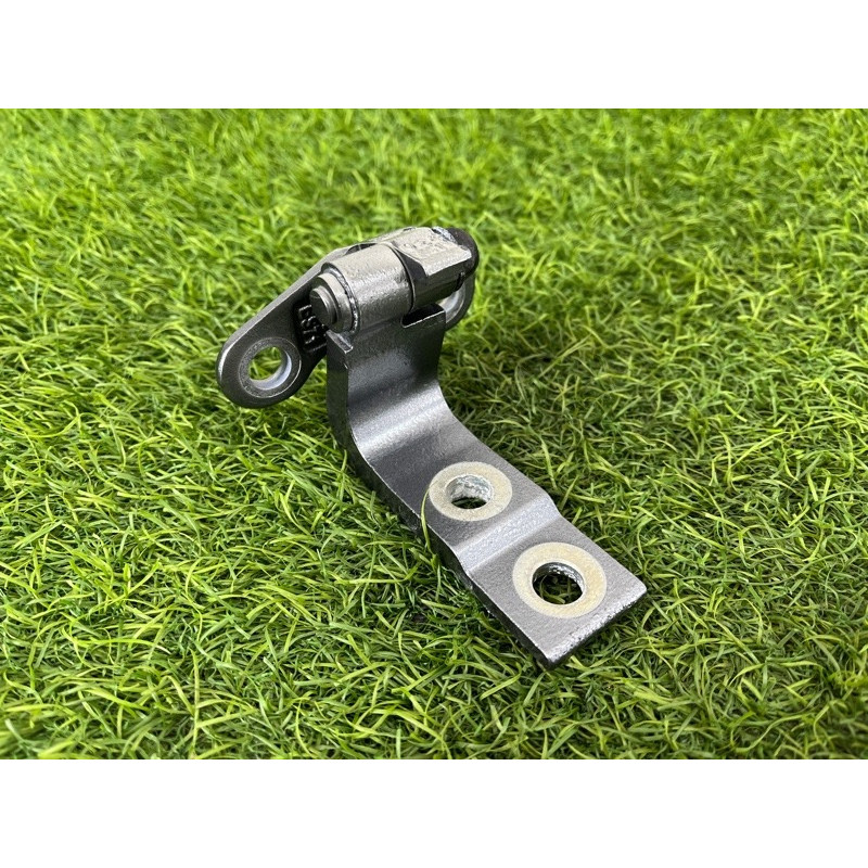 Петля двери (кузов и элементы) Nissan Rogue T33 2023 1.5 KR15DDT 824206RR0A