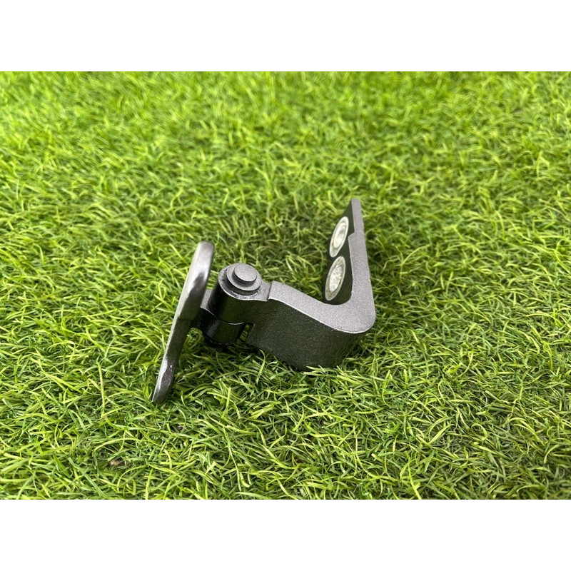 Петля двери (кузов и элементы) Nissan Rogue T33 2023 1.5 KR15DDT 824206RR0A