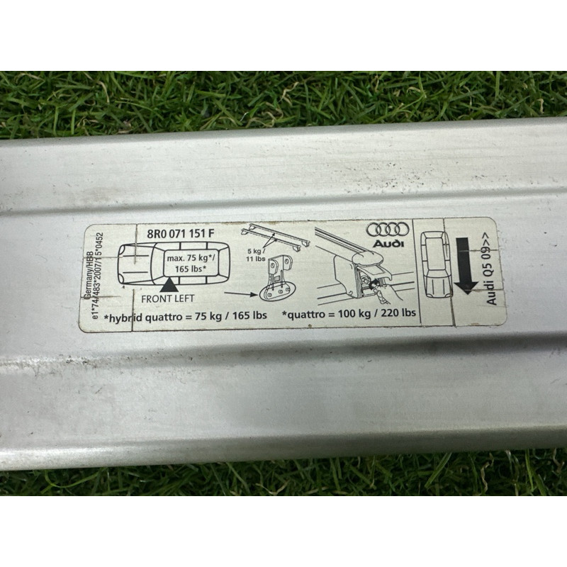 Рейлінги на дах (кузов і елементи) AUDI Q5 8R 2012 2.0 CAEB 8R0071151AA