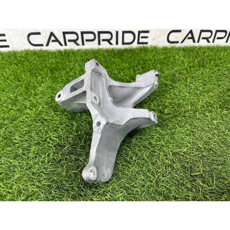 Кронштейн генератора (кронштейны двигателя) Nissan Rogue T33 2023 1.5 KR15DDT 119106RC2A