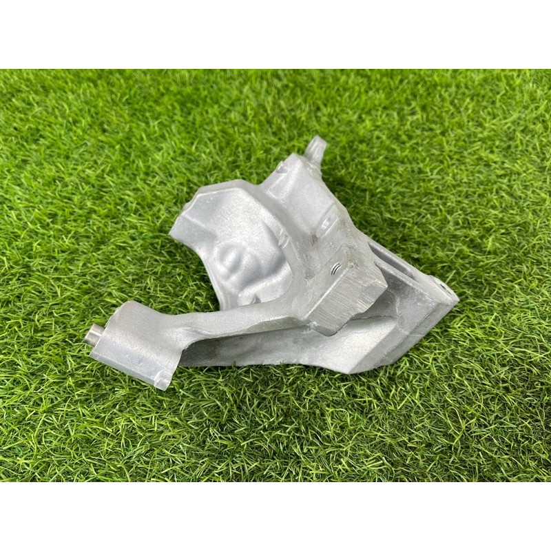 Кронштейн генератора (кронштейны двигателя) Nissan Rogue T33 2023 1.5 KR15DDT 119106RC2A