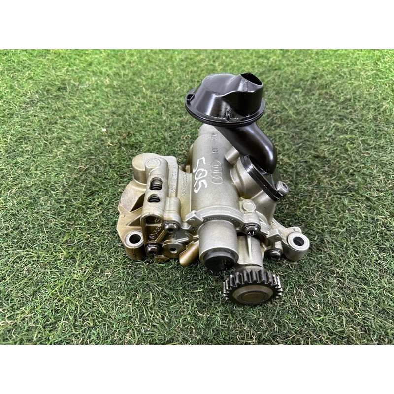 Маслонасос (двигатель и элементы) AUDI Q5 8R 2012 2.0 CAEB 06H115105DF