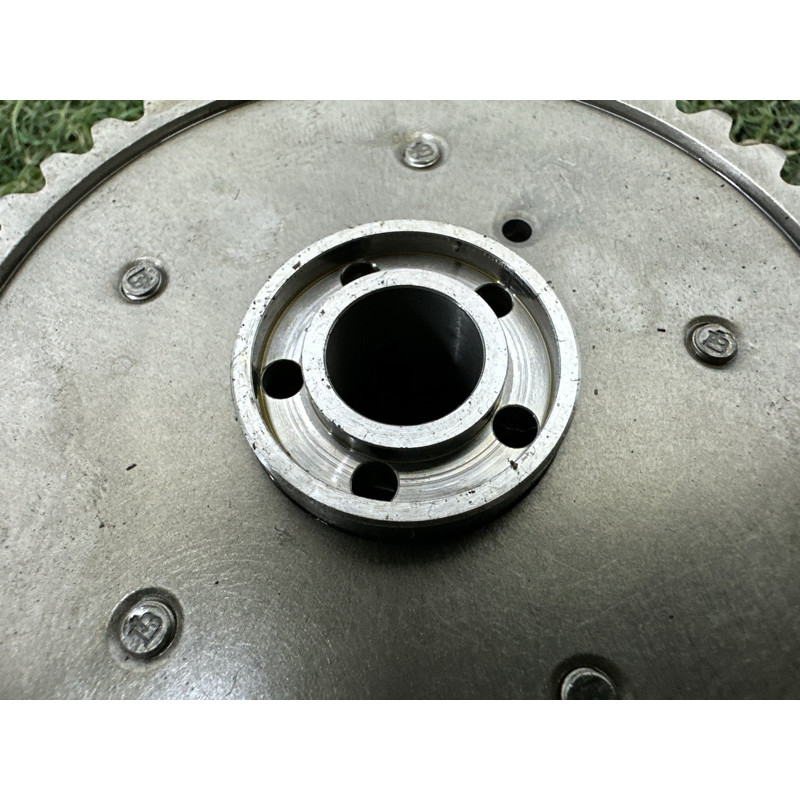 Регулятор фаз газораспределения (двигатель и элементы) BMW 7-series F02 2011 4.4 N63 11367598002