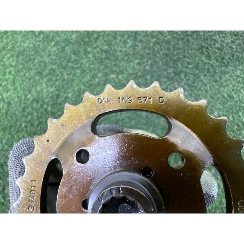 Распредвал выпускной (двигатель и элементы) AUDI A7 4G 2012 3.0 CGXB 06E109102BG