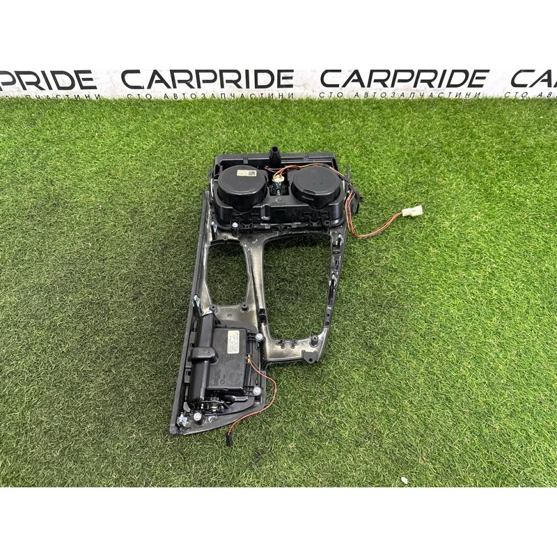 Декоративная накладка центральной консоли (салон) BMW 5-series F10 2015 2.0 N20 51169206389