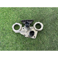 Опорный кронштейн распредвала