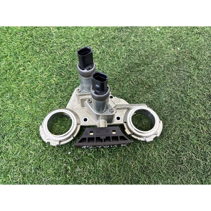 Опорный кронштейн распредвала (двигатель и элементы) Volkswagen Touareg NF 2012 3.6 CGRA 03H109210C