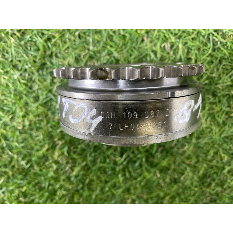 Регулятор фаз газораспределения (двигатель и элементы) Volkswagen Touareg NF 2013 3.6 03H109087D