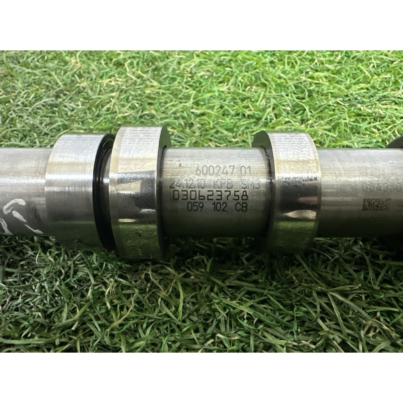 Распредвал выпускной (двигатель и элементы) Volkswagen Touareg NF 2011 3.0 TDI 059109009BL