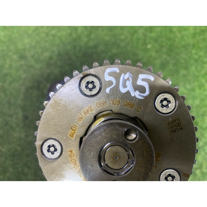 Распредвал впускной (двигатель и элементы) AUDI Q5 8R 2012 2.0 CAEB 06H109021K