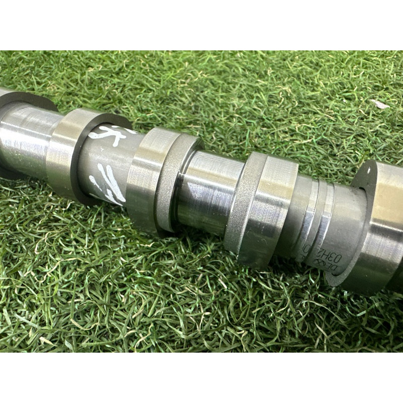 Распредвал впускной (двигатель и элементы) Volkswagen Touareg NF 2013 3.6 03H109102M