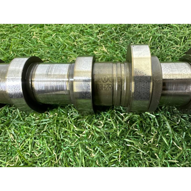 Распредвал впускной (двигатель и элементы) Volkswagen Touareg NF 2012 3.6 CGRA 03H109102M