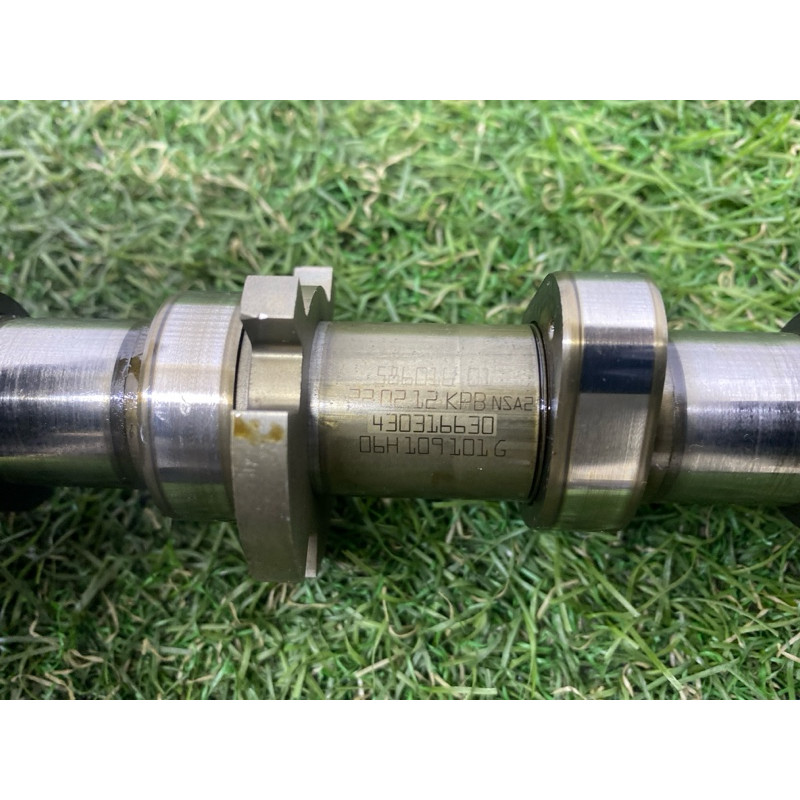 Распредвал впускной (двигатель и элементы) AUDI A4 B8 2012 2.0 CAEB 06H109021K