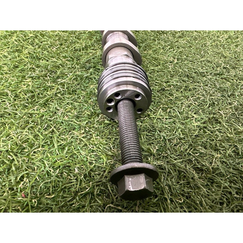 Распредвал выпускной (двигатель и элементы) Volkswagen Touareg NF 2013 3.6 03H109101M