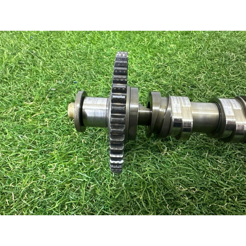 Распредвал выпускной (двигатель и элементы) AUDI A4 B8 2012 2.0 CAEB 06H109022BG