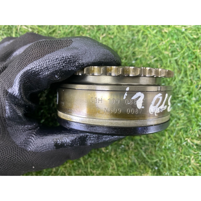 Регулятор фаз газораспределения (двигатель и элементы) Volkswagen Touareg NF 2015 3.6 CGRA 03H109088E