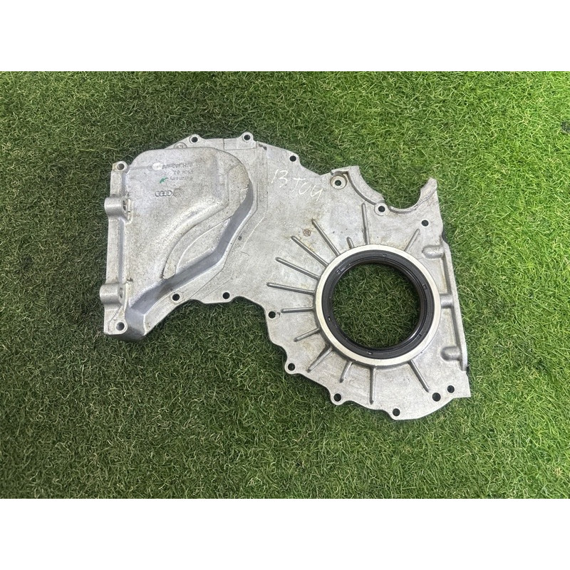 Крышка двигателя (двигатель и элементы) Volkswagen Touareg NF 2015 3.6 CGRA 03H103173B