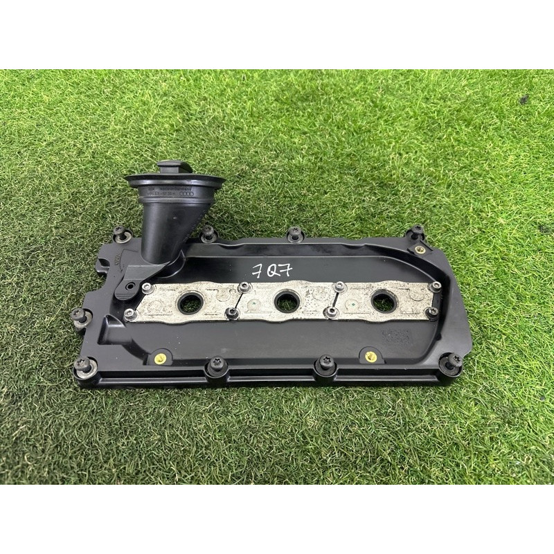 Крышка клапанов (двигатель и элементы) AUDI Q7 4L 2011 3.0 CATA 059103469AH